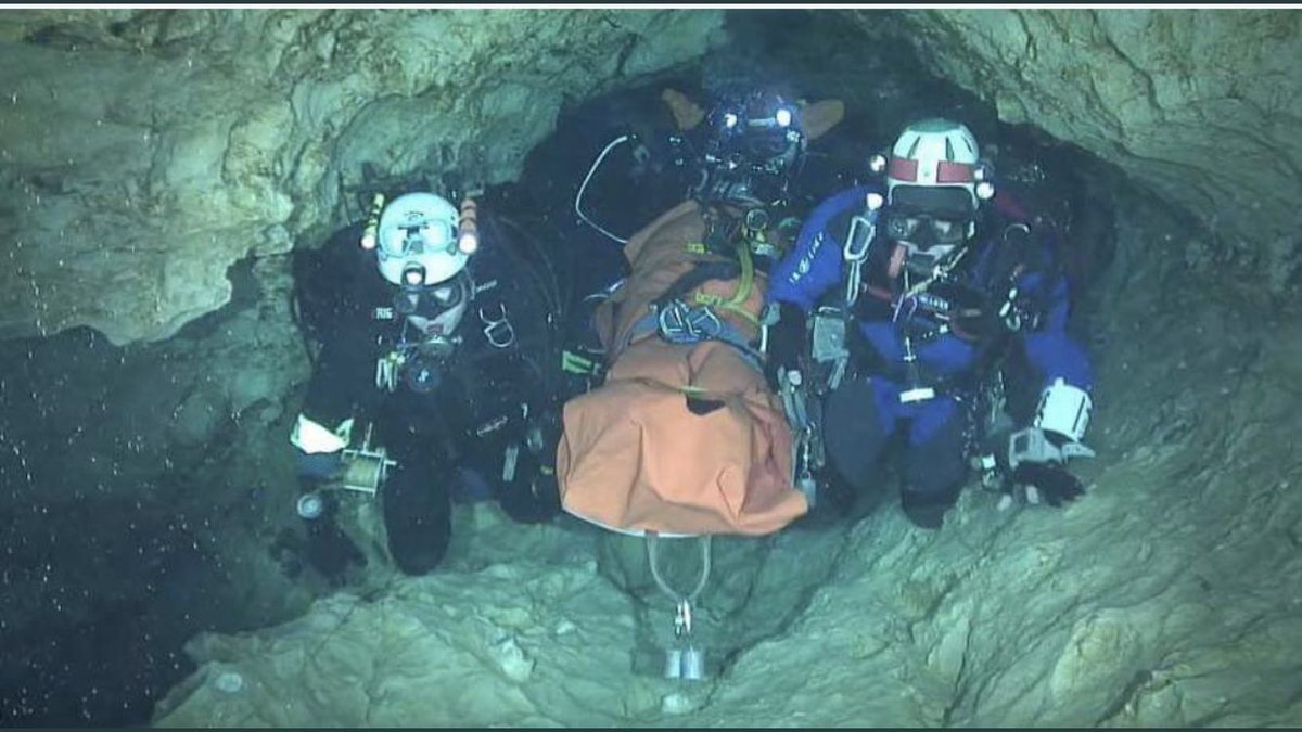 Ya fueron rescatados los 12 niños y su entrenador atrapados en la cueva de Tailandia