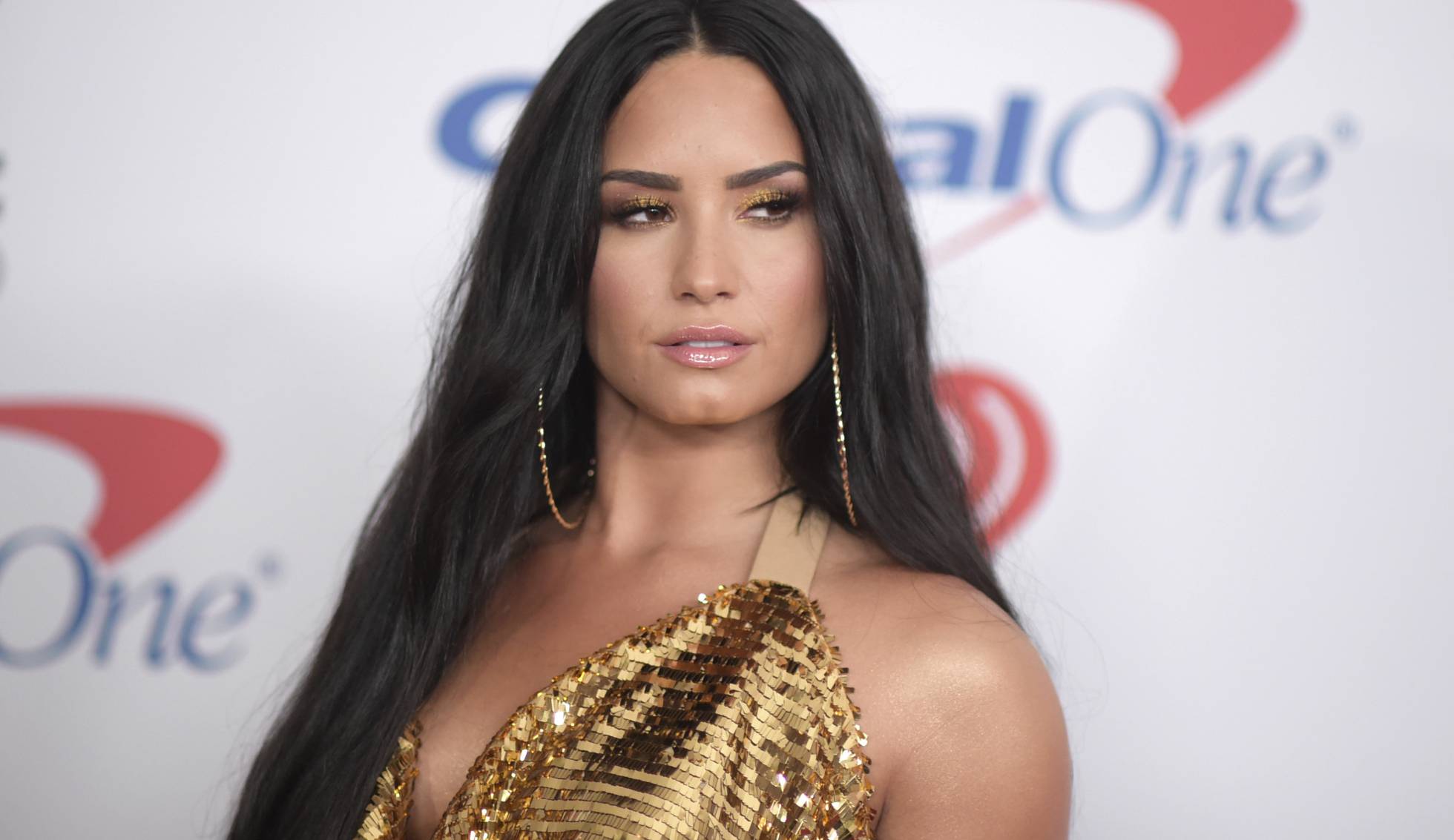 Demi Lovato, “despierta” y “estable” tras ser hospitalizada por una  supuesta sobredosis
