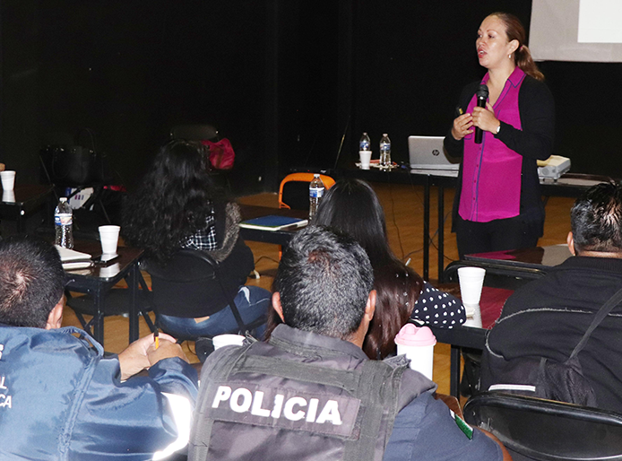 INMUJERES capacita a policías para atender asuntos de género en Huixquilucan