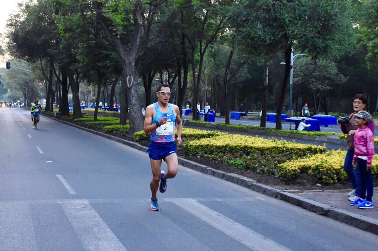 Vialidades cerradas por medio maratón