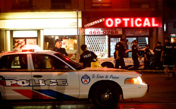 Tiroteo en Toronto deja al menos tres muertos y 12 heridos