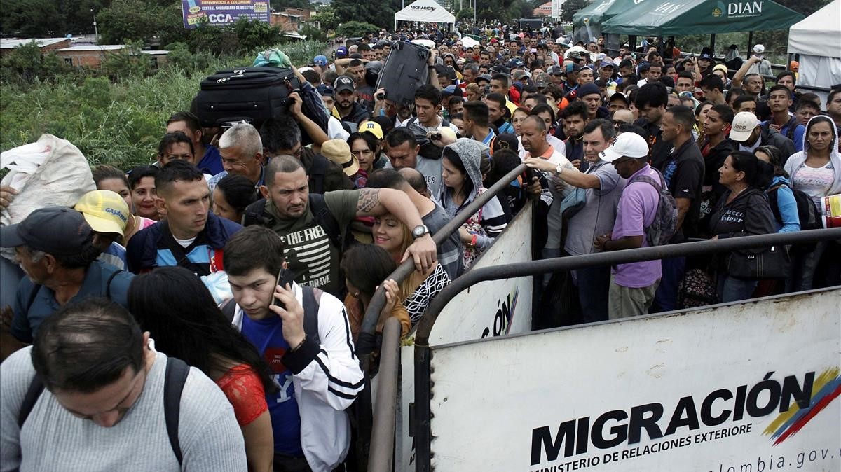 Migración Colombiana tiene 870 mil refugiados venezolanos