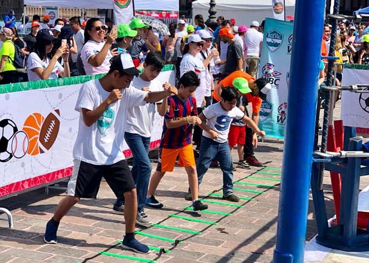 Seguro Popular, NFL México y el gobierno de Nuevo León realizan la ruta deportiva: mente y cuerpo por la salud