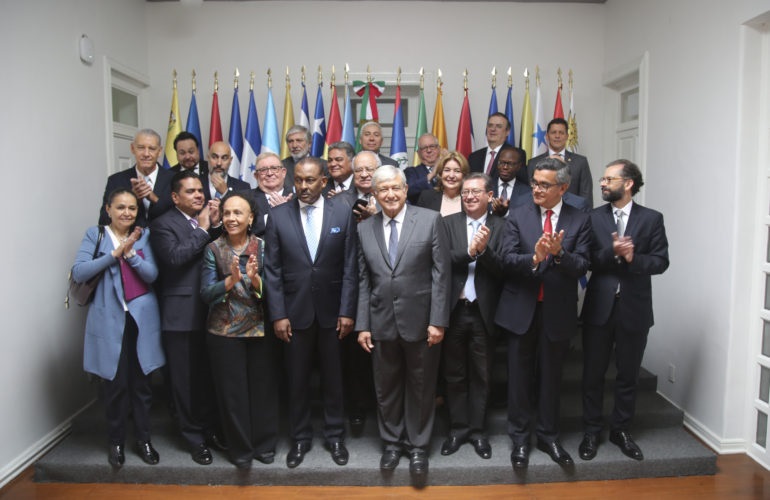 Nosotros siempre vamos a buscar la unidad, la cooperación, con los países de América Latina y El Caribe. AMLO