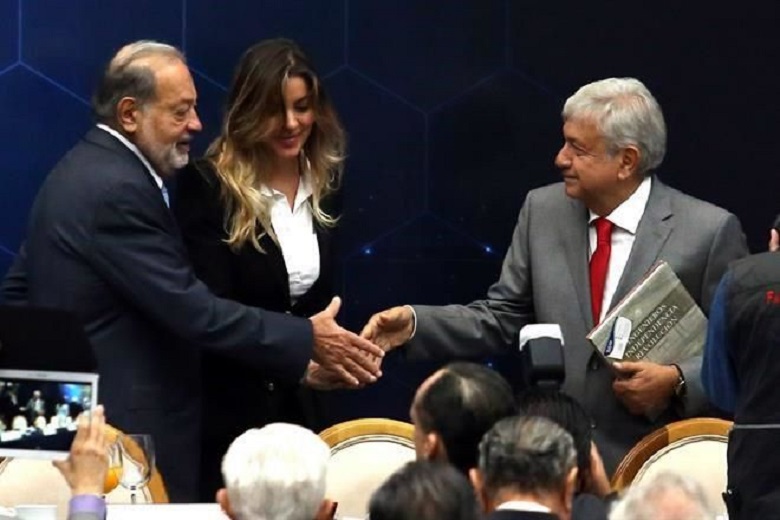 López Obrador pide al Colegio de Ingenieros Civiles de México asesoría para el NAIM