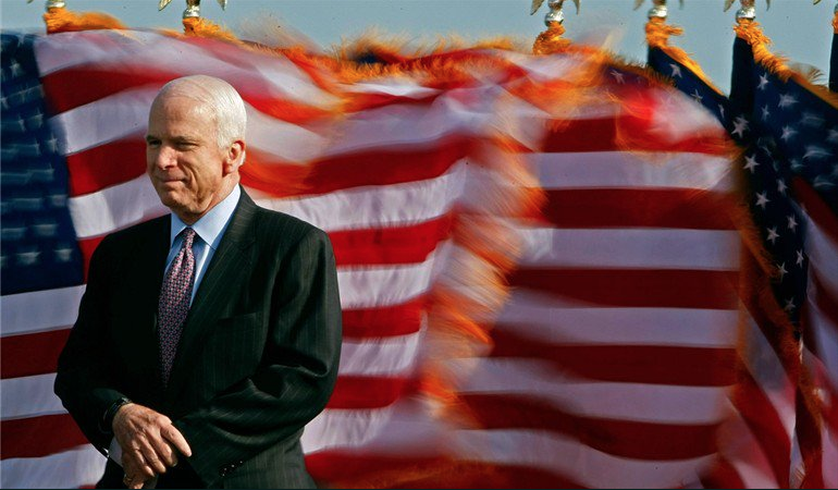 Antes de morir John McCain pidió que no inviten a Trump a su funeral