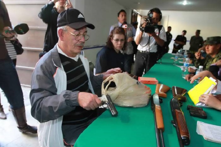 El Desarme Voluntario en GAM recupera 115 armas de fuego