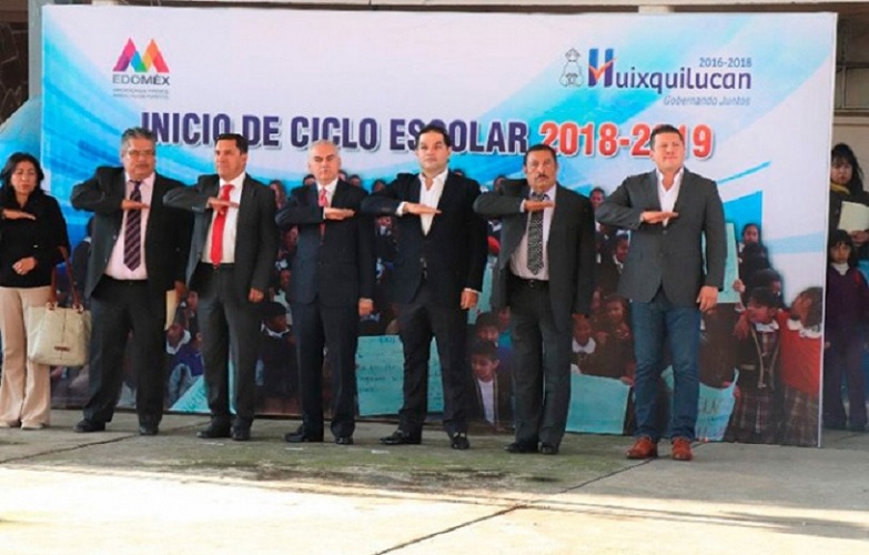 Enrique Vargas dio inicio al ciclo escolar en Huixquilucan