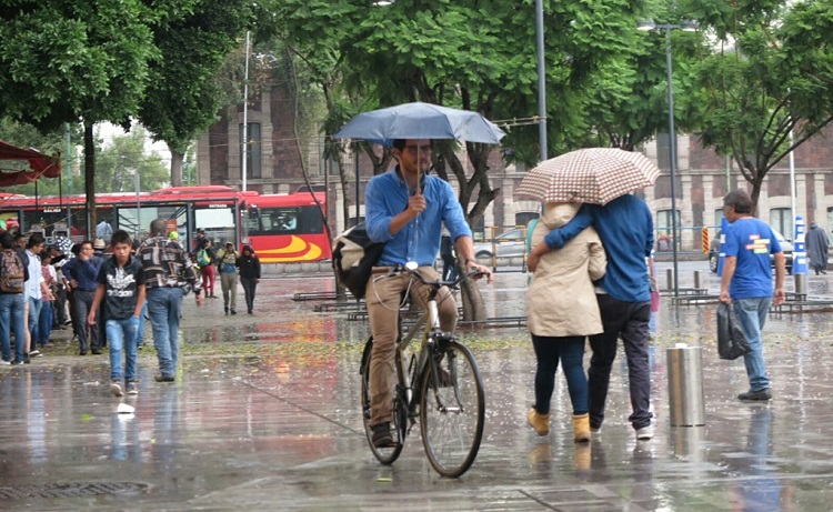 Pronostican lluvia y posible caída de granizo en CDMX