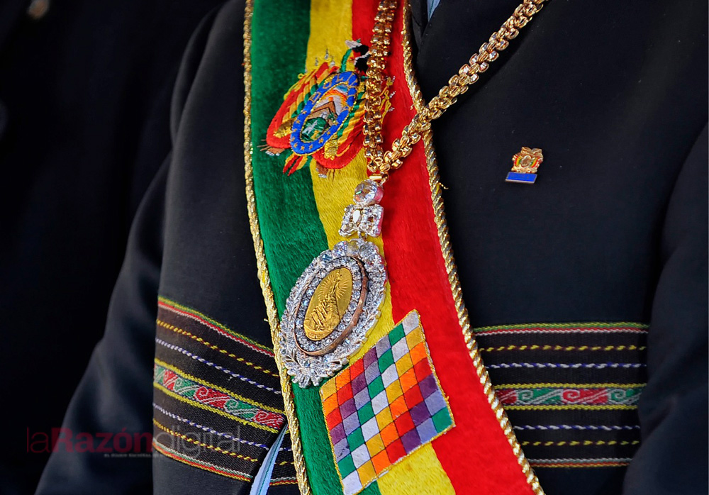 Capturan a un peruano por robo de medalla presidencial boliviana