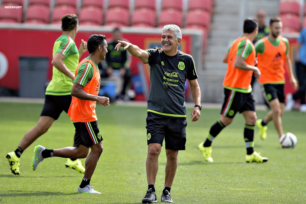 ‘Tuca’ Ferreti dice sí a la Selección Mexicana, pero sólo como interino