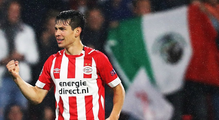 Con gol de Chucky Lozano, PSV vence al Ajax 3-0