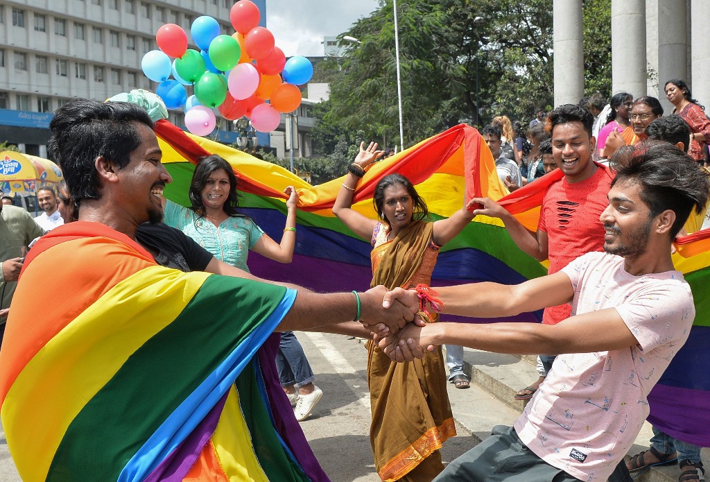 India despenaliza la homosexualidad