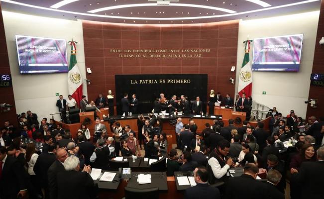 Adiós al #TupperChallenge: Habrá barra de comida en Senado durante sesiones extensas