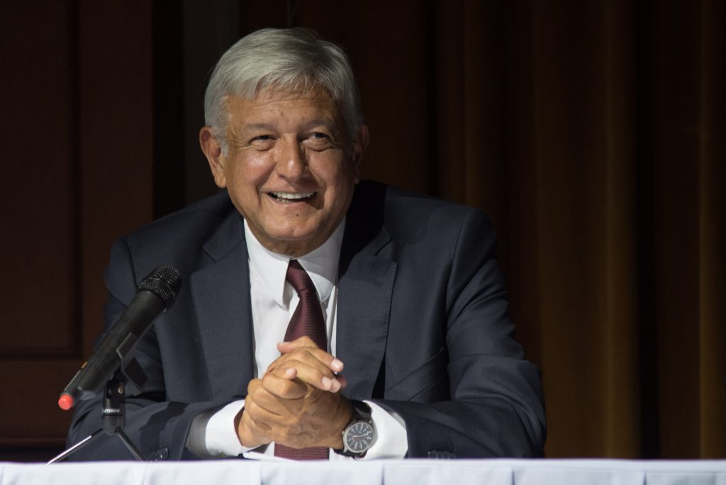 López Obrador lanza encuesta para cambiar nombre al USMCA