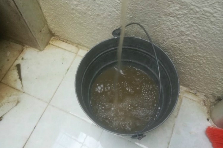 Ex funcionarios rechazan envío de agua cruda a casas de Villahermosa