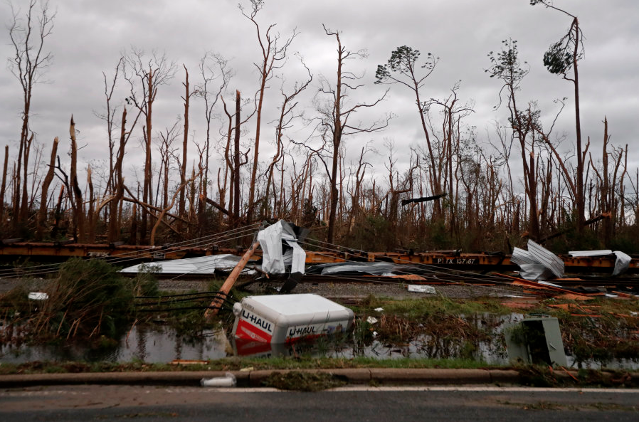 Michael se degradó a tormenta tropical, pero deja destrucción en Florida