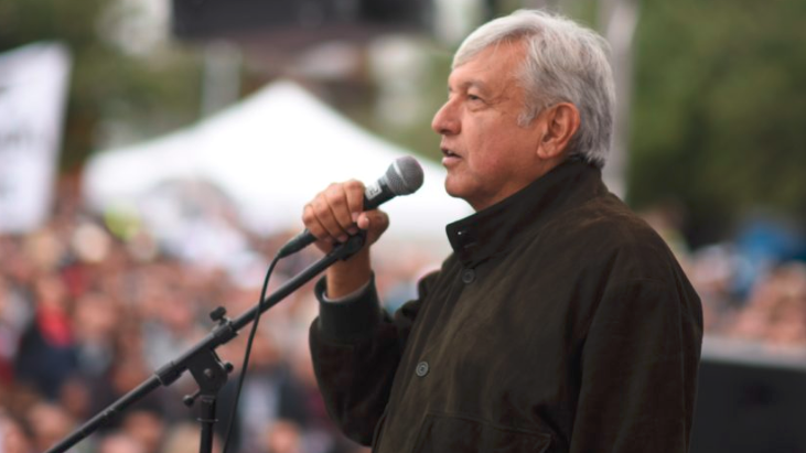 “Me chocan”: López Obrador critica la compra de crudo por parte de Pemex