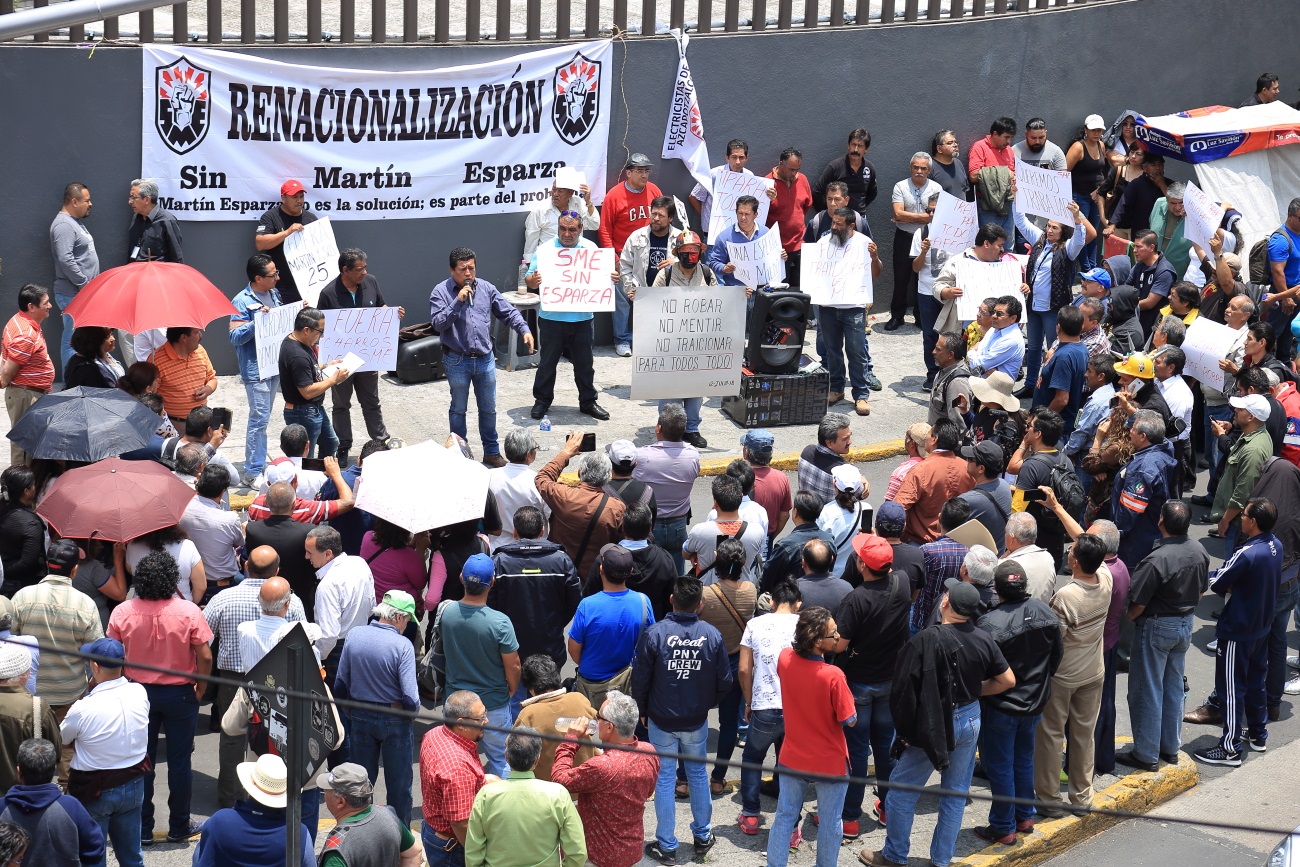 Electricistas piden desclasificar documentos sobre la extinción de Luz y Fuerza del Centro