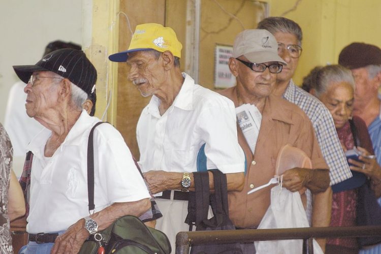 Gasto en pensiones se duplicó en 10 años: CEFP