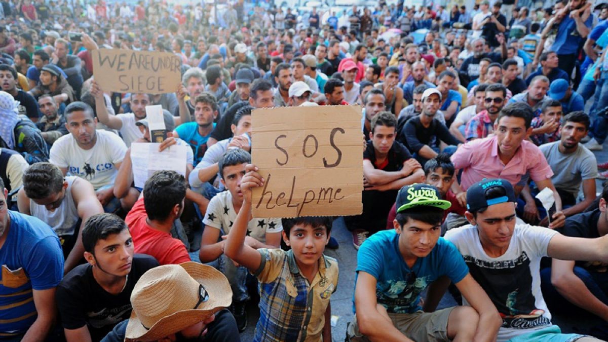 Los Estados deben colocar los derechos humanos en el centro de las políticas y debates migratorios: ONU