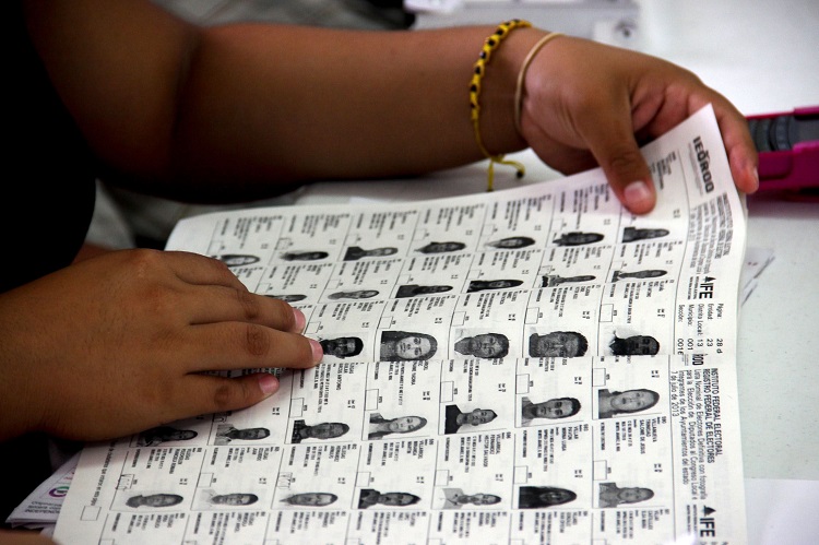 INE detecta venta de padrón electoral por internet