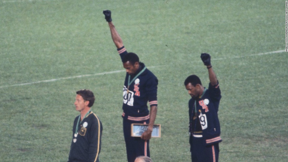 DEL ABSURDO COTIDIANO: 2 de octubre no se olvida. La presencia del Black Power en los Juegos Olímpicos