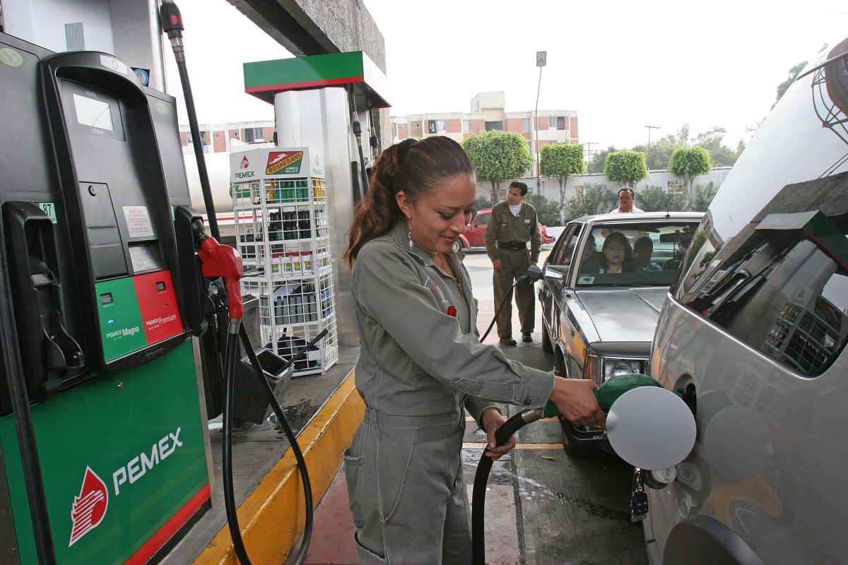 Mayores sanciones a gasolineras que no vendan litros de a litro: Geovanna Bañuelos