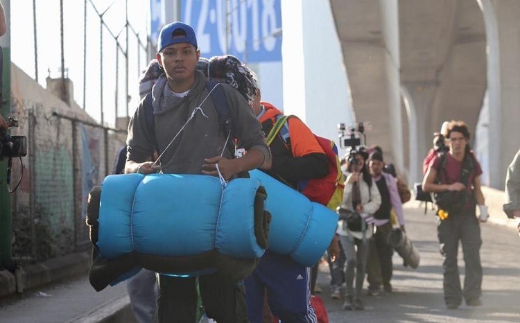 Migrantes se dirigen a Querétaro desde Naucalpan