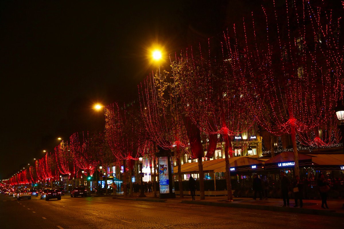 ¡Llegó la Navidad a París!