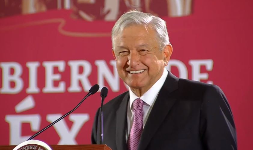 López Obrador hace broma del Día de los Inocentes a periodistas