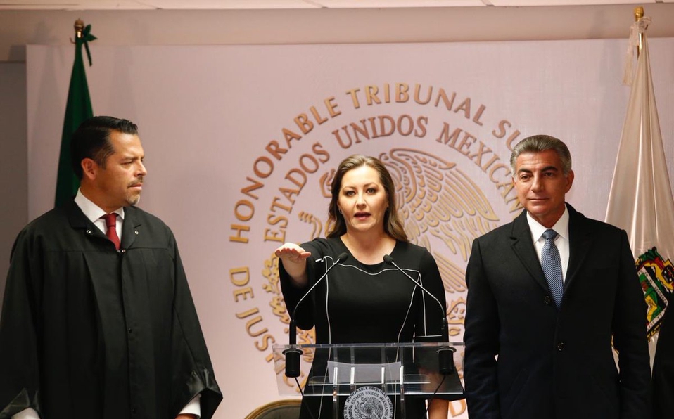 Martha Erika Alonso rinde protesta como gobernadora de Puebla