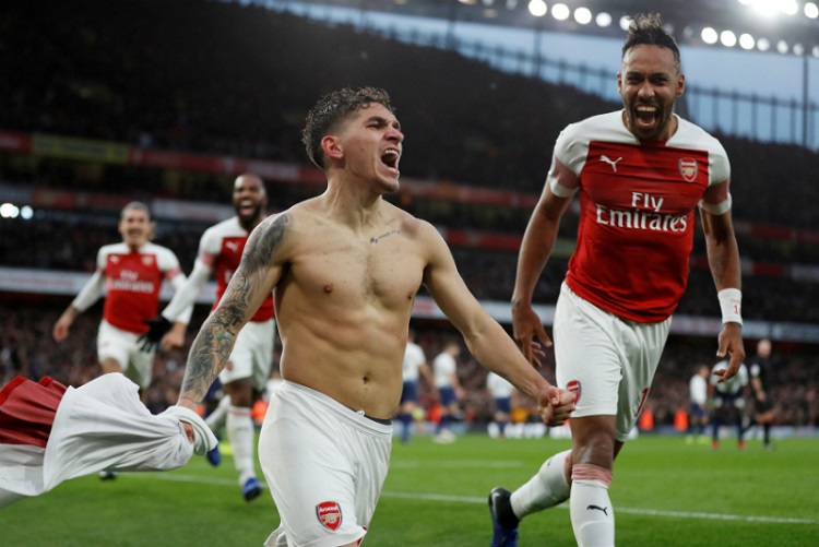 Arsenal vence al Tottenham 4-1 en derby del norte de Londres