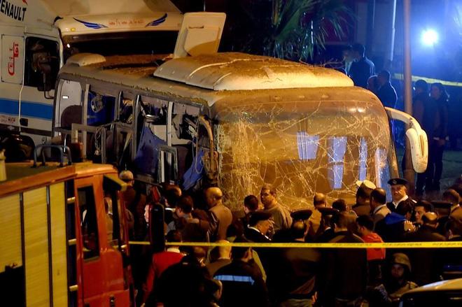 Egipto: Explosión en autobús turístico deja dos muertos