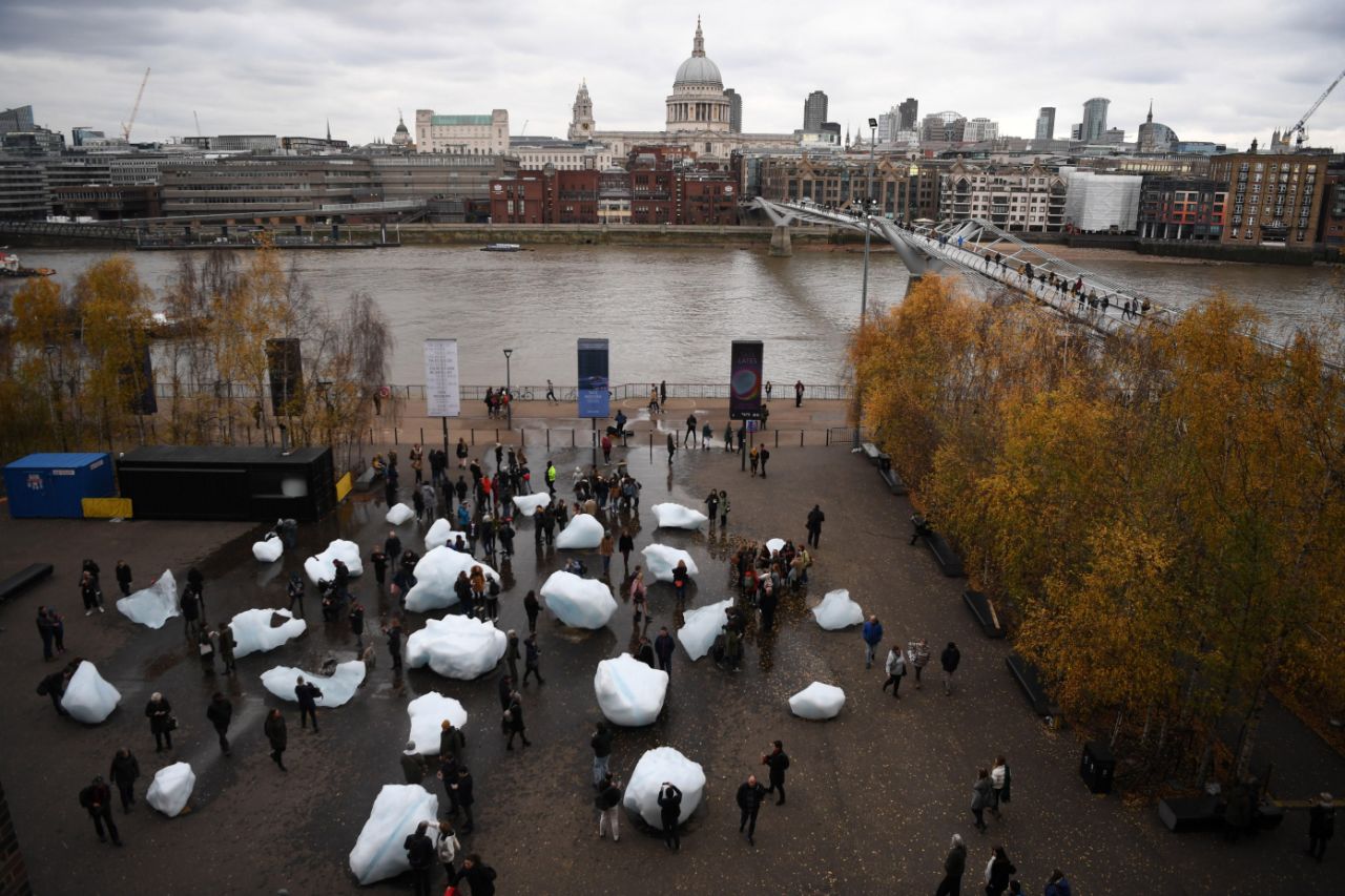 #CambioClimático: Bloques de hielo se derriten en calles de Londres