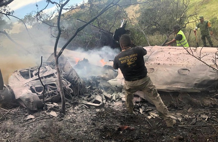 Pierden la vida dos tripulantes de aeronave en aeródromo de Atizapán