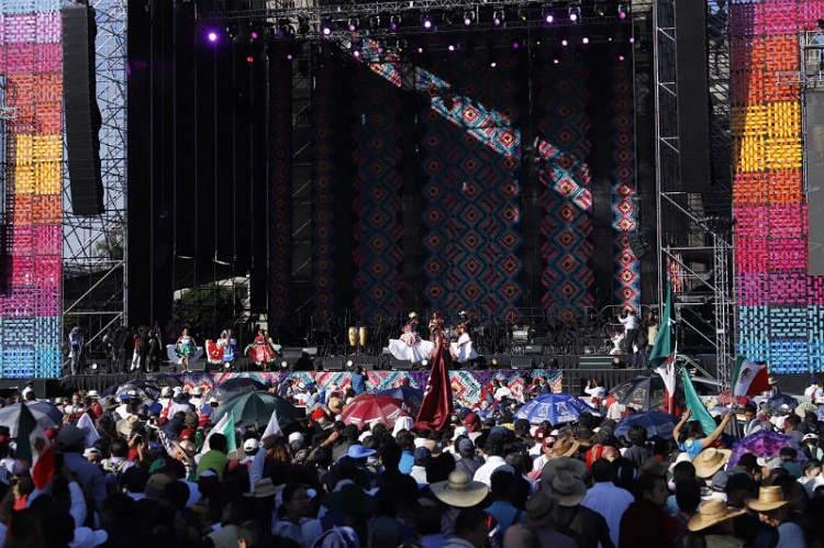 Cerca de 55 mil personas reunidas en el Zócalo capitalino por AMLOFest 2