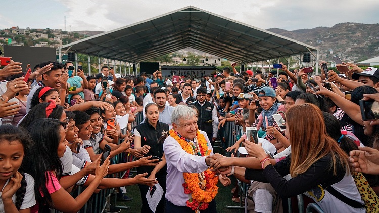 AMLO pide apoyo a las Fuerzas Armadas