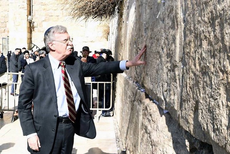 John Bolton visita Israel tras anuncio de retirada de tropas de Siria