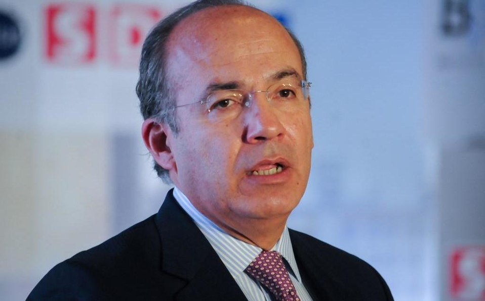 Calderón le responde a AMLO: Combatí robo de combustible sin afectar a usuarios
