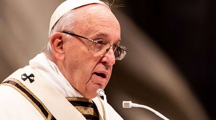 Papa llama a imitar generosidad de los Reyes Magos