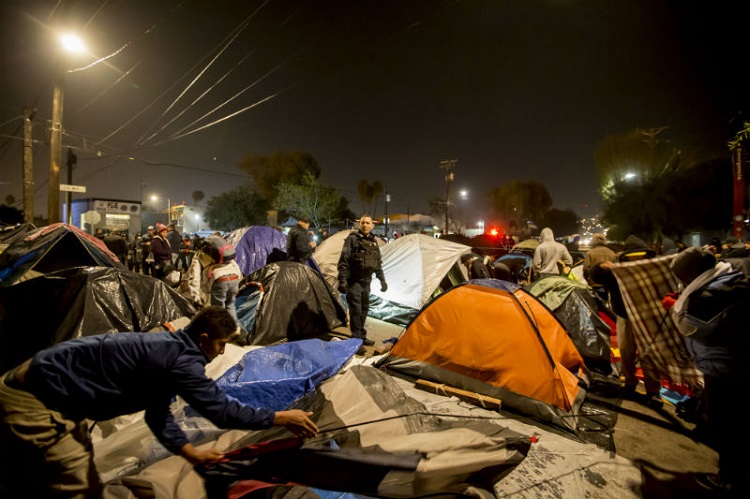 Migrantes esperarán en frontera de Sonora para pasar a EU