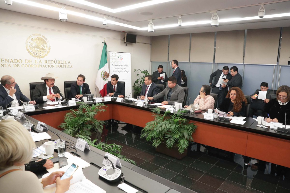 Destacan candidatos a la Comisión Reguladora de Energía deterioro de Pemex y CFE