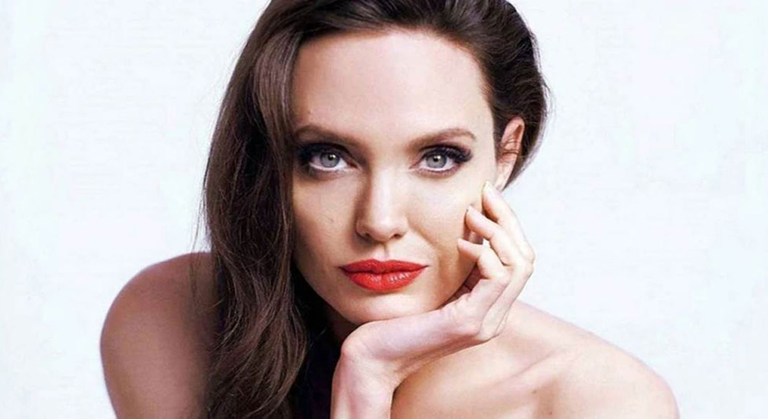 Angelina-Jolie