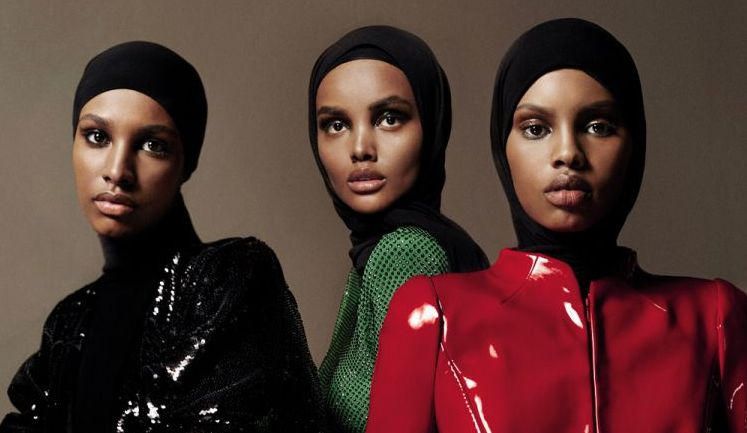 Mujeres con hiyab protagonizan portada de Vogue