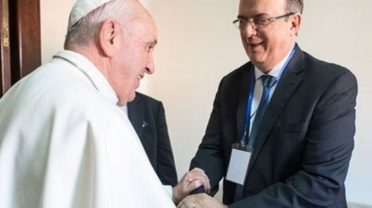 CIRCUITO CERRADO: La extraña visita de Ebrard al Papa