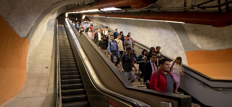 Prevén una semana más sin escaleras eléctricas en estaciones del Metro