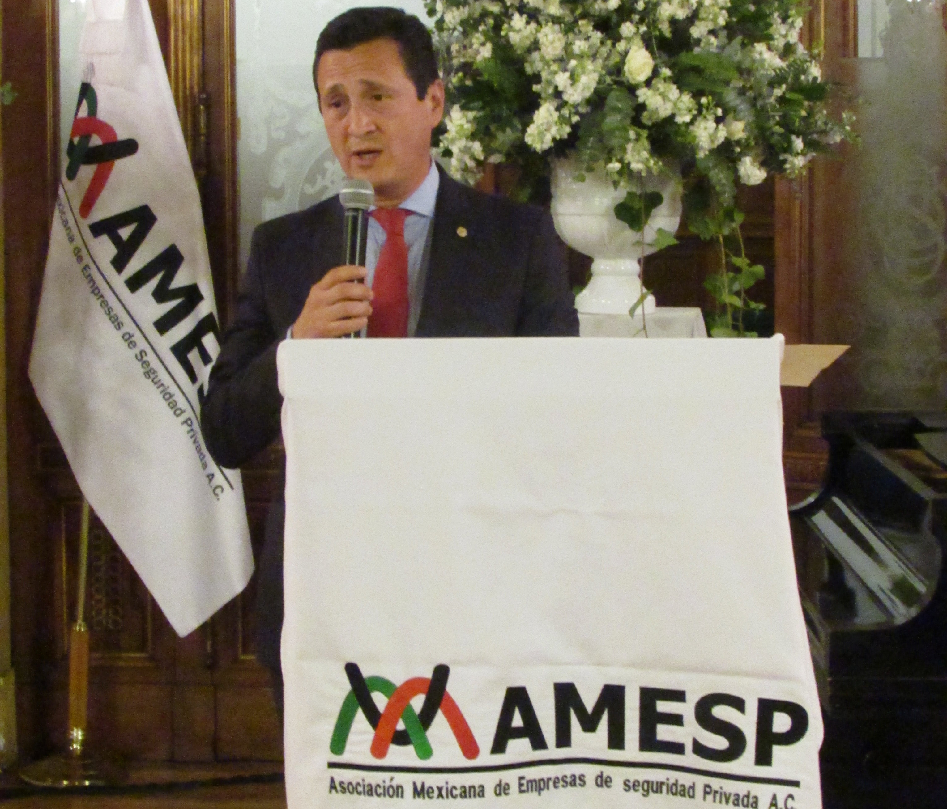 Ofrece AMESP a AMLO trabajar para regularizar el sector y combatir corrupción