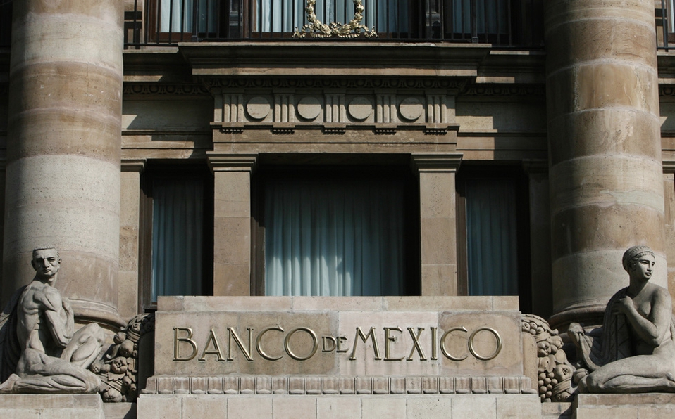 Cancelación del NAIM sí afectó actividad productiva: Banxico