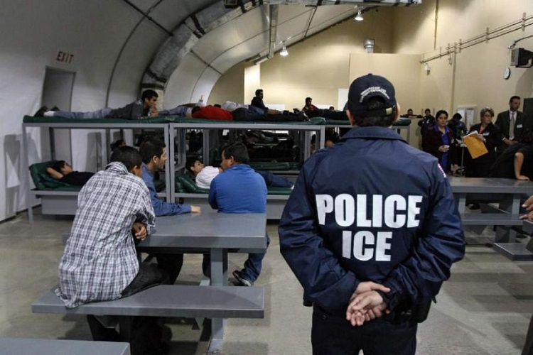Más de 2 mil migrantes en centros de detención por cuarentena en EU